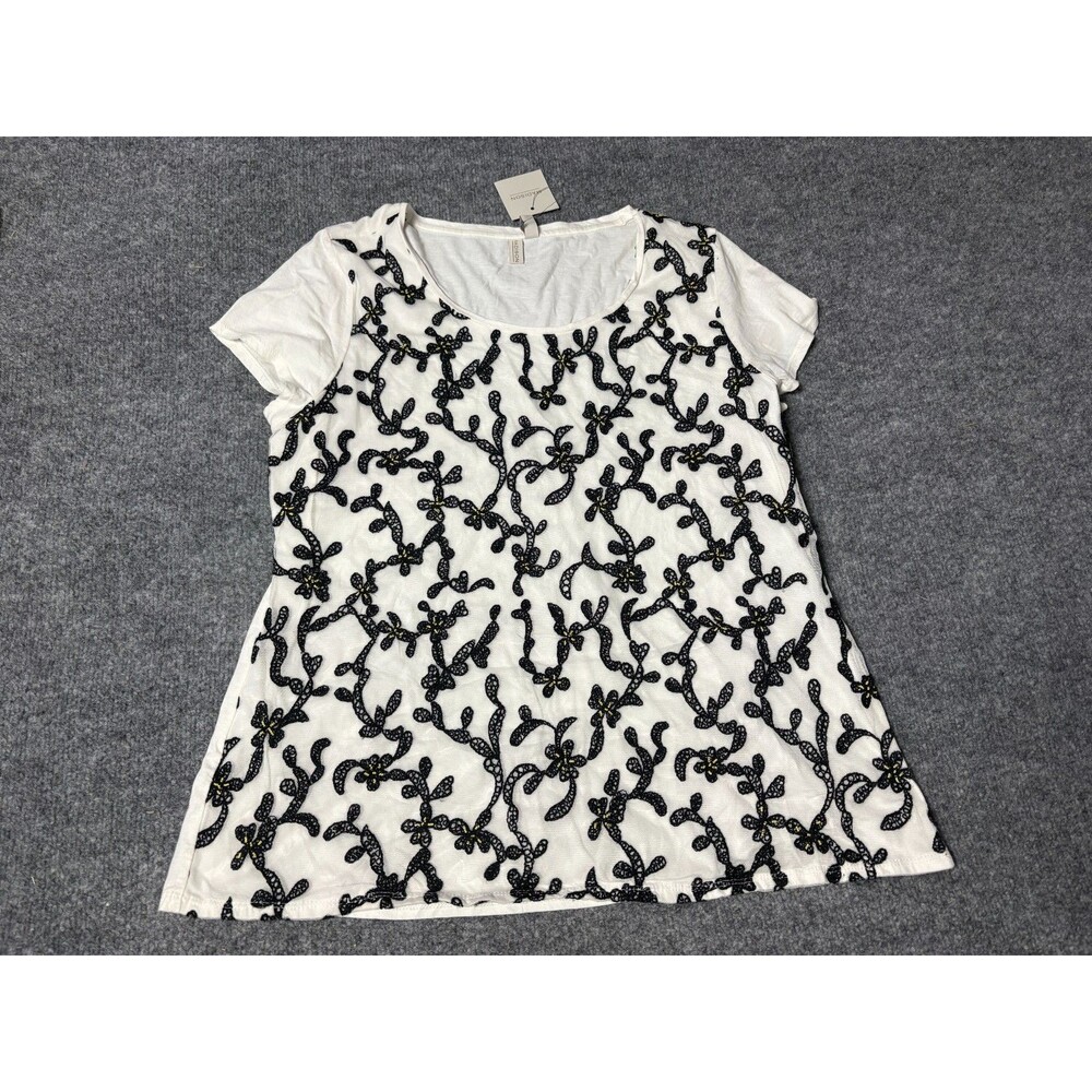Madison Top Womens XL Black & White Short Sleeve Floral Beaded Blouse